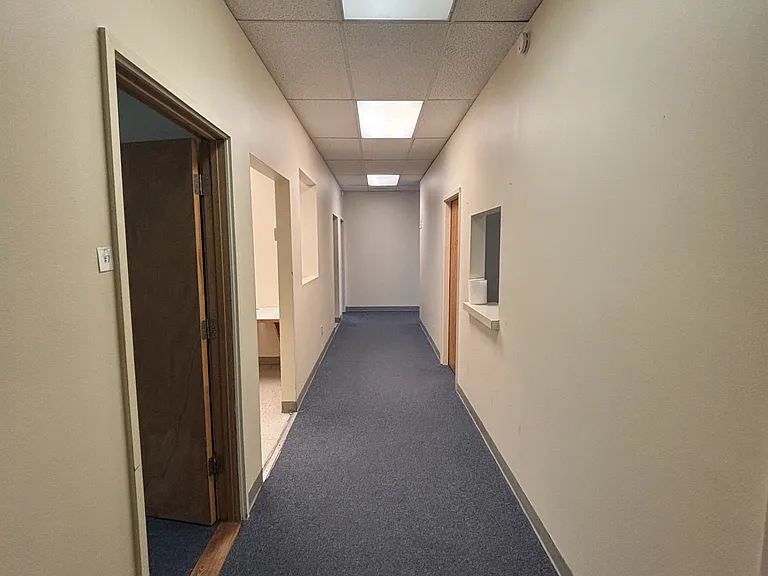 2700 Simpson Ave — Photo 13