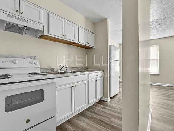 3rd image of 4311 Norbrook Dr APT 5