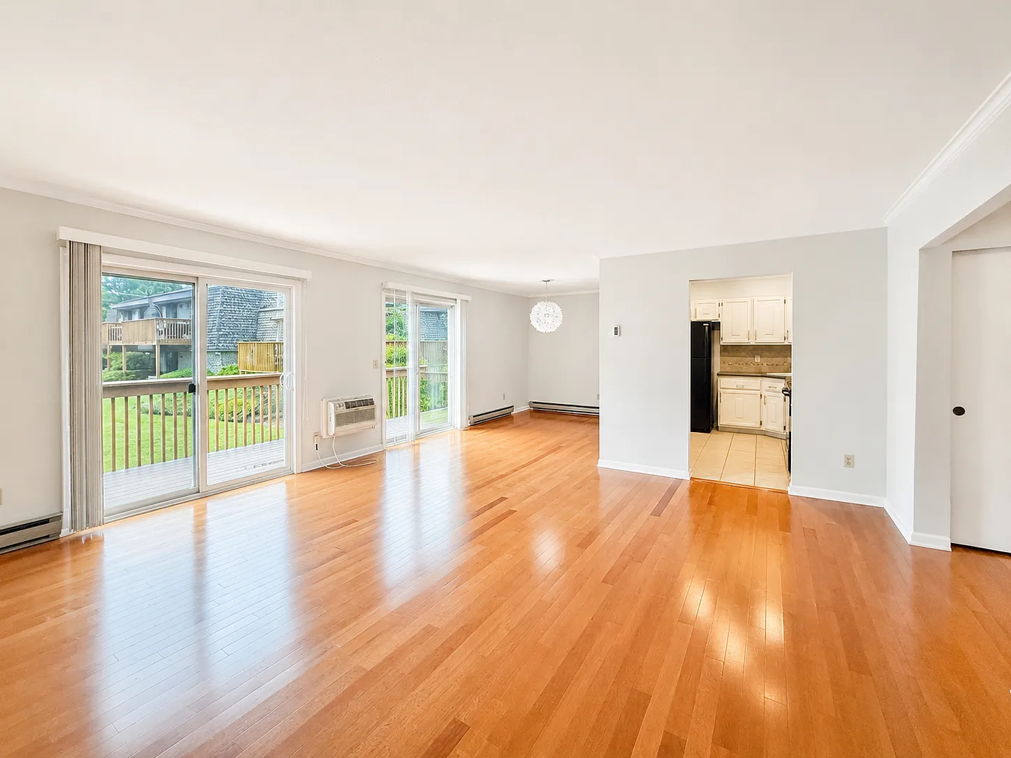 2 bed, 1169 sqft, $2,795 — Photo 2