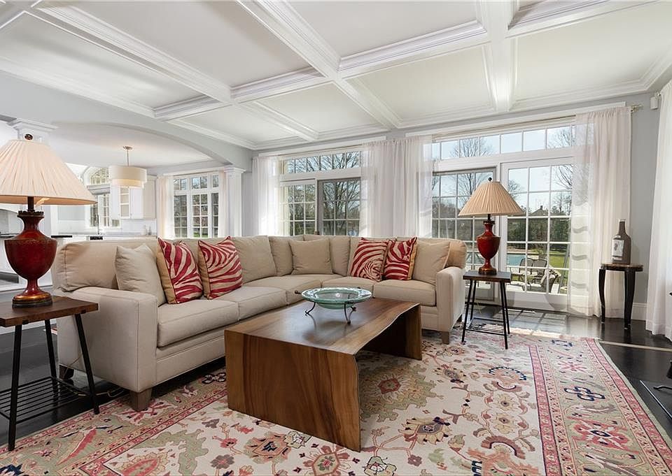 50 Kenyon Ave, East Greenwich, RI 02818 Zillow