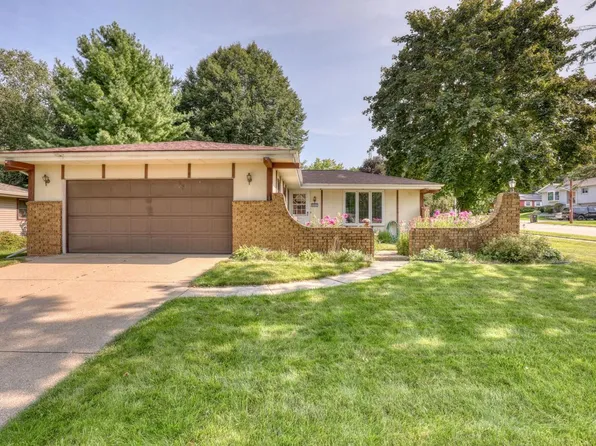604 Harrison STREET, Hartford, WI 53027