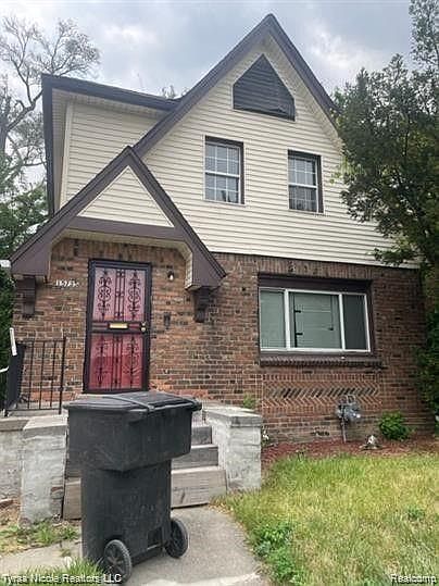 1st image of 15735 Marlowe St