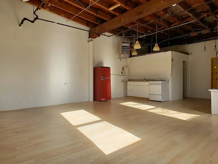 226 Franklin St #G31 — Photo 4
