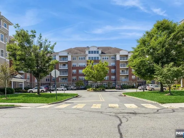 10200 Warrens Way, Wanaque, NJ 07465