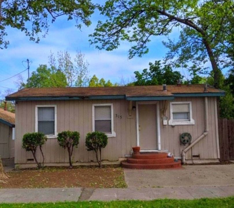 1st image of 315 Cherry St