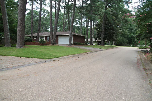 Building Photo - 5405 Hartsdale Dr