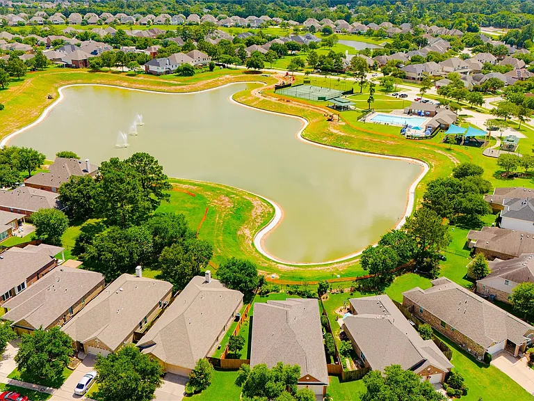 13806 Llano Basin Ct — Photo 43