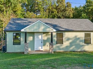 2700 Old Stage Rd, Lawrenceville, VA 23868