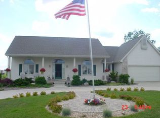 390 Conover Ct, Howell, MI 48843