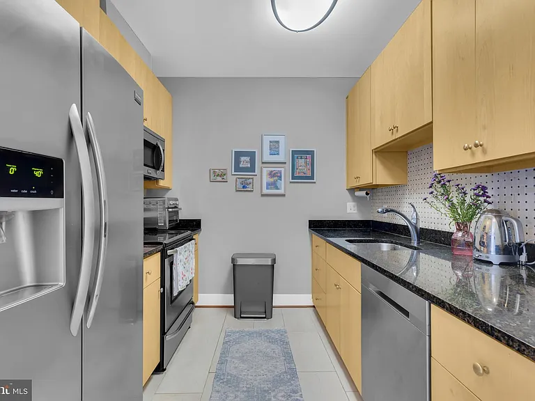 915 N Patrick St #407 — Photo 24