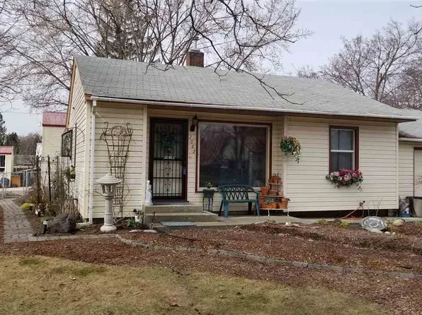 2003 N Bessie Rd, Spokane, WA 99212