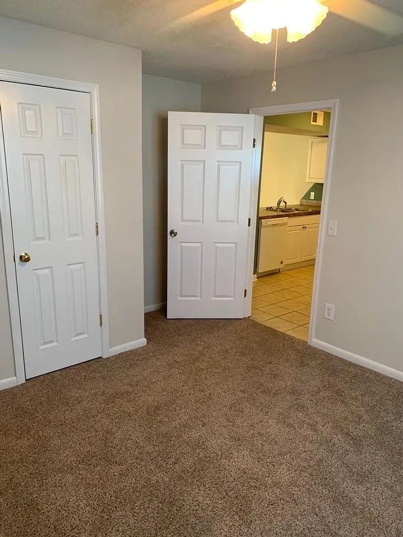 2 Bedroom 2 Bath Condo in Conway — Photo 4