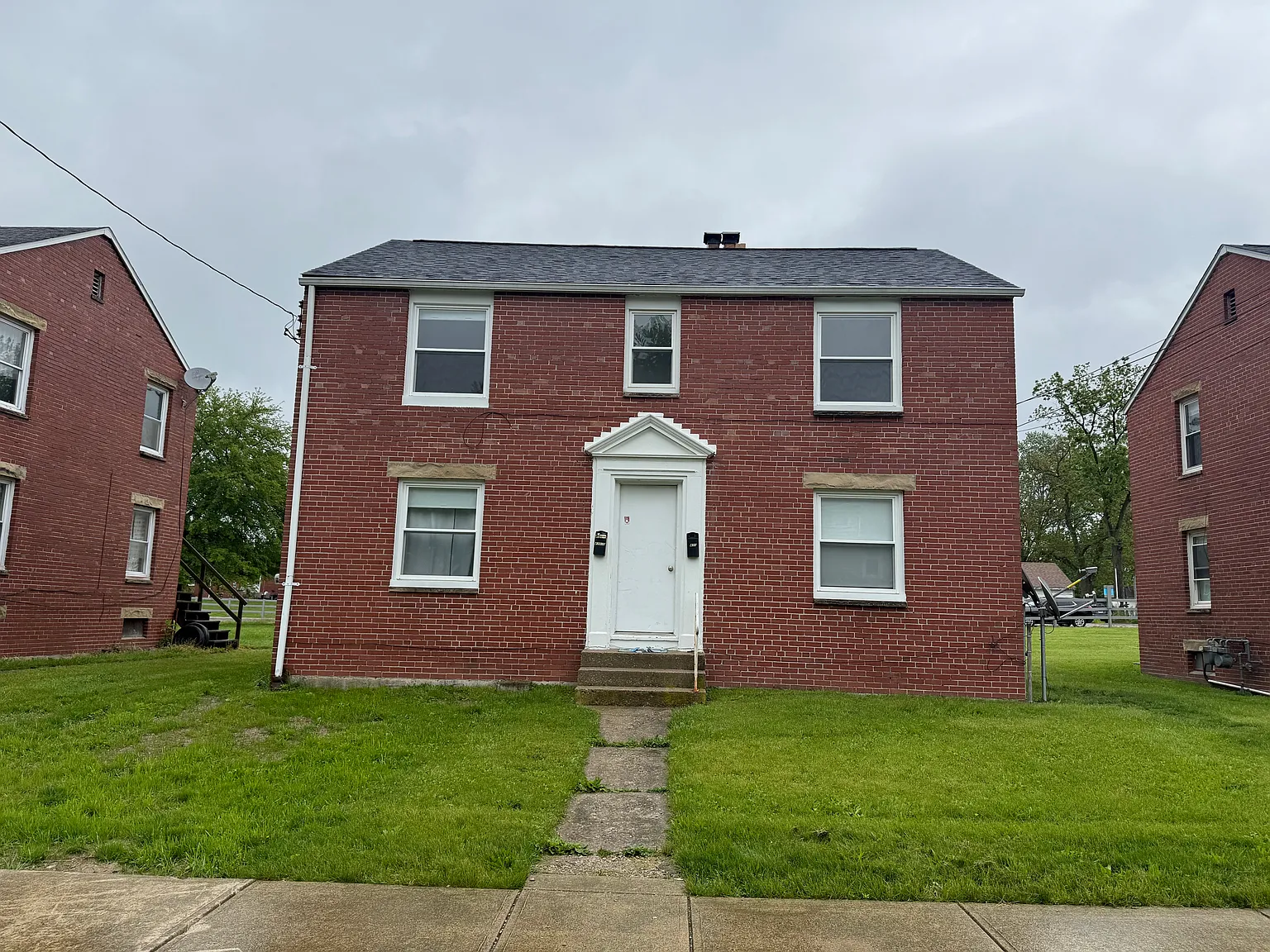 430 1/2 Oak St #2 photo 1
