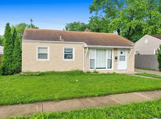 8641 45th St, Lyons, IL 60534