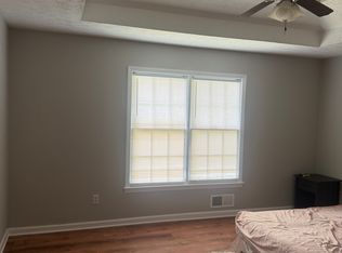 648 Glenspring Dr, Lawrenceville, GA 30043
