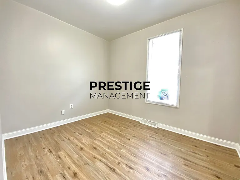 4724 Pine Ave #26 — Photo 9
