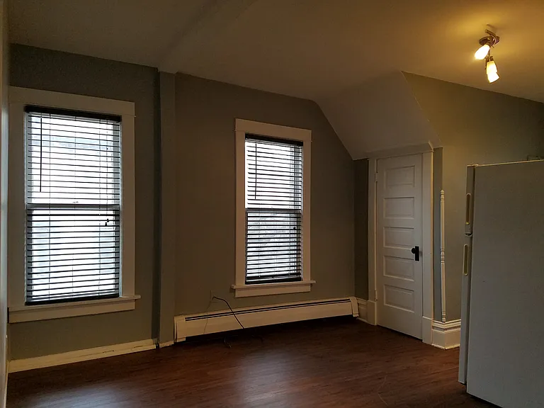 616 S 4th St — Photo 12