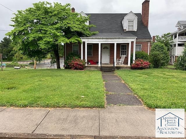 1st image of 321 Brown St