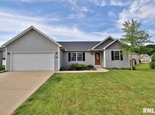 507 Newcastle Rd, Mackinaw, IL 61755
