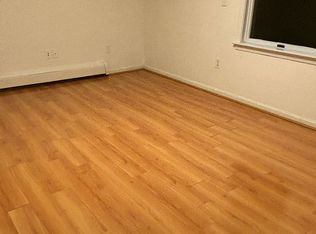 41 Grand St, South Portland, ME 04106