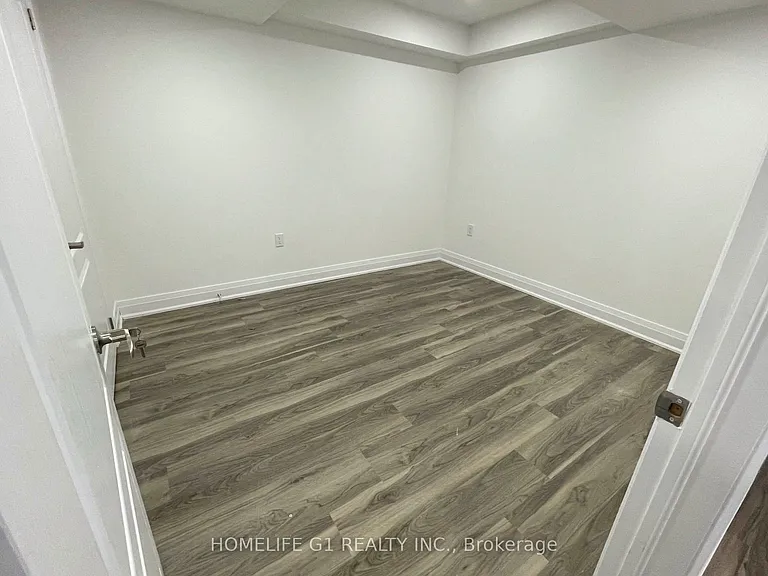 80 Lola Cres — Photo 11