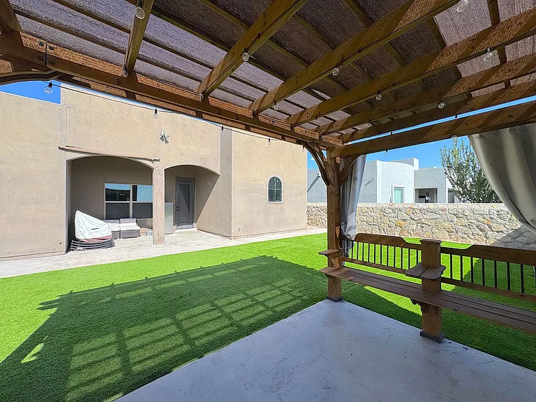 809 Angram Pl — Photo 26