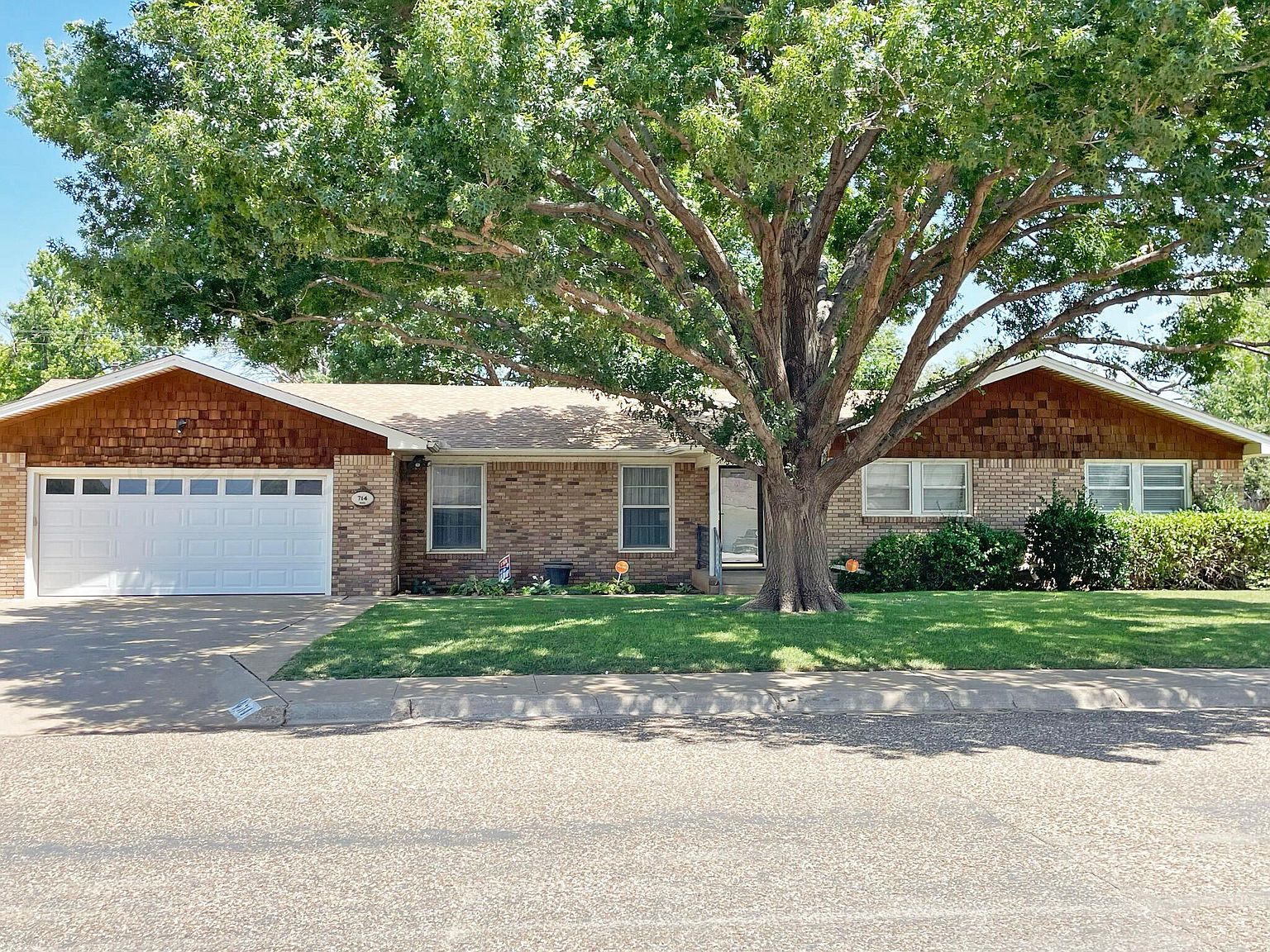 714 Maple St, Dimmitt, TX 79027 MLS 235309 Zillow