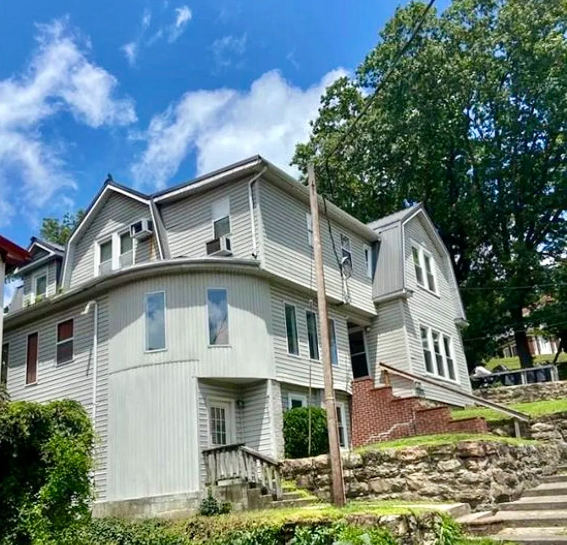 1 bed, 825 sqft, $900 — Photo 3