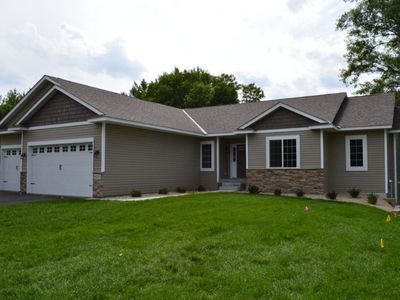 713 Bremen Cir, Waverly, MN, 55390