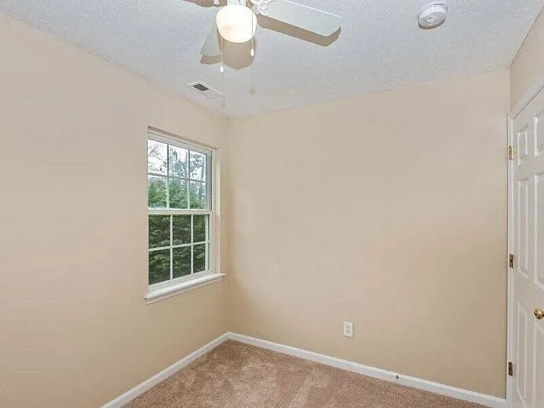 2101 Great Bend Dr — Photo 21