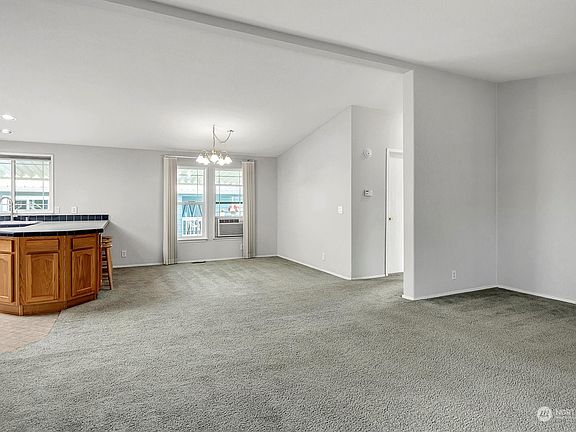 4th image of 3611 I Street NE #113