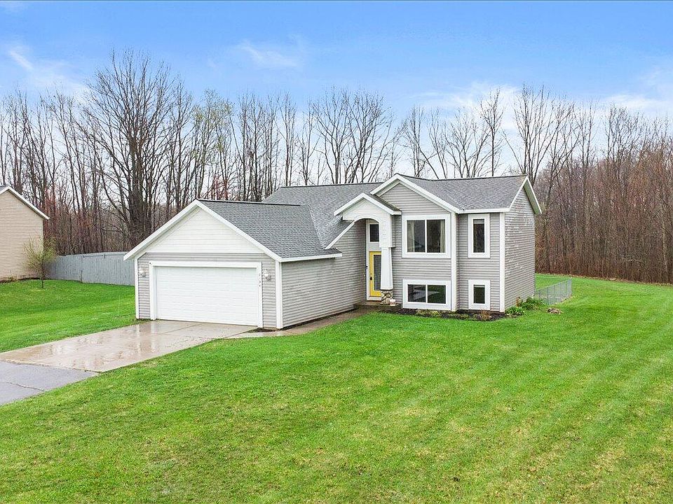 1st image of 2194 Winston View Dr NE