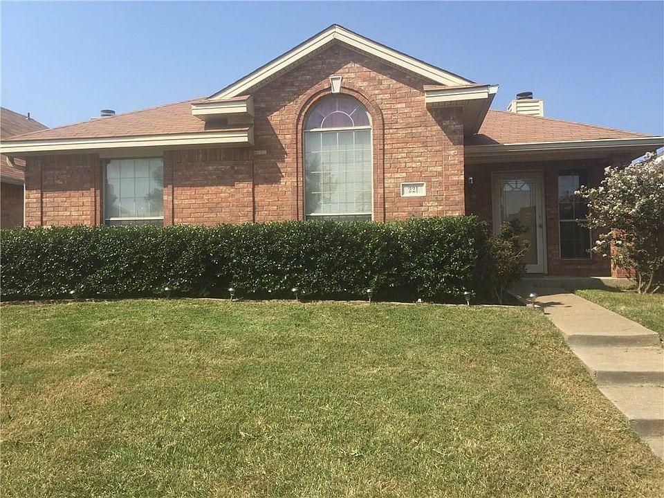 1st image of 221 Benwynd Dr