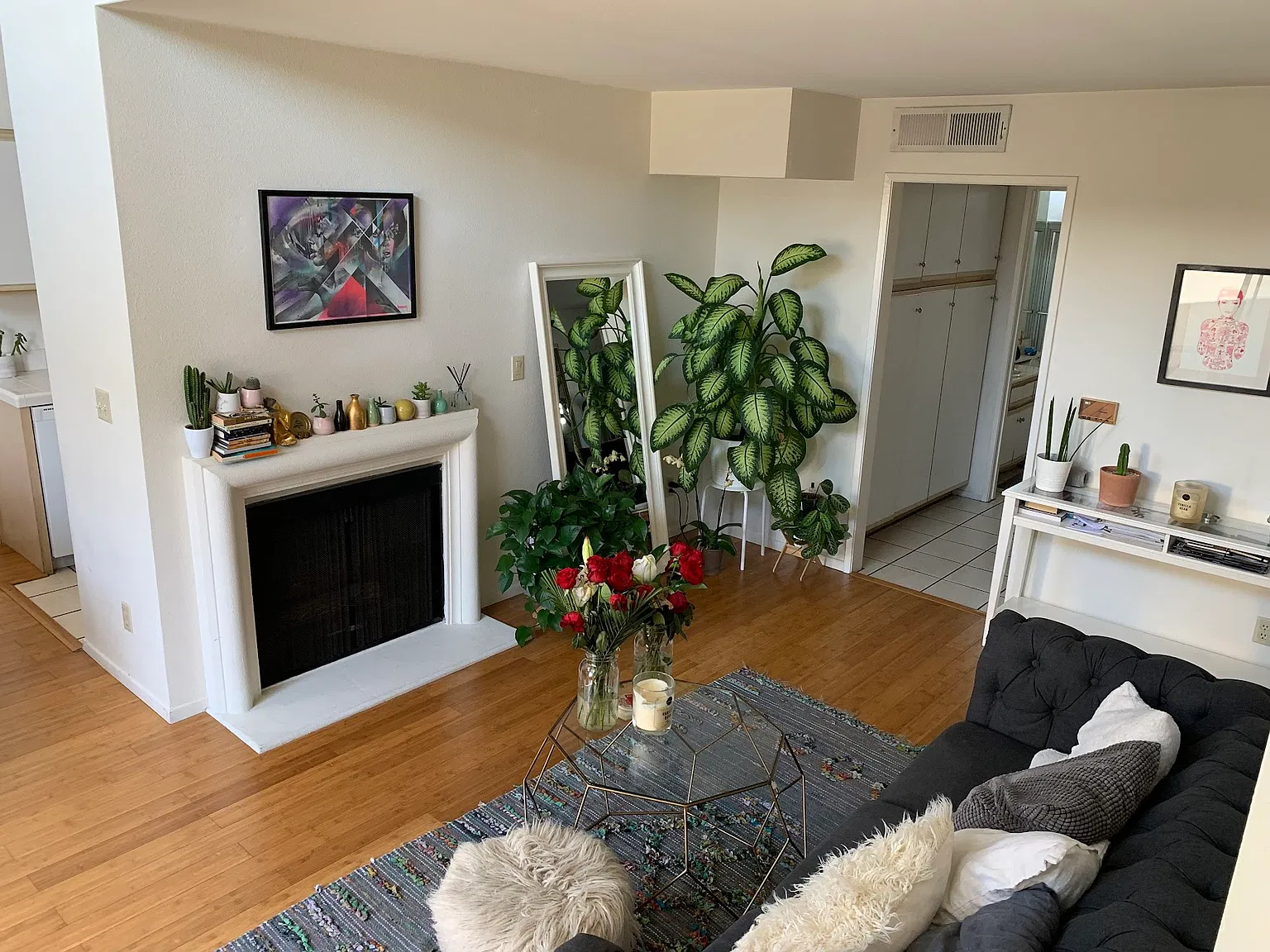 1 bed, 950 sqft, $2,245 — Photo 2