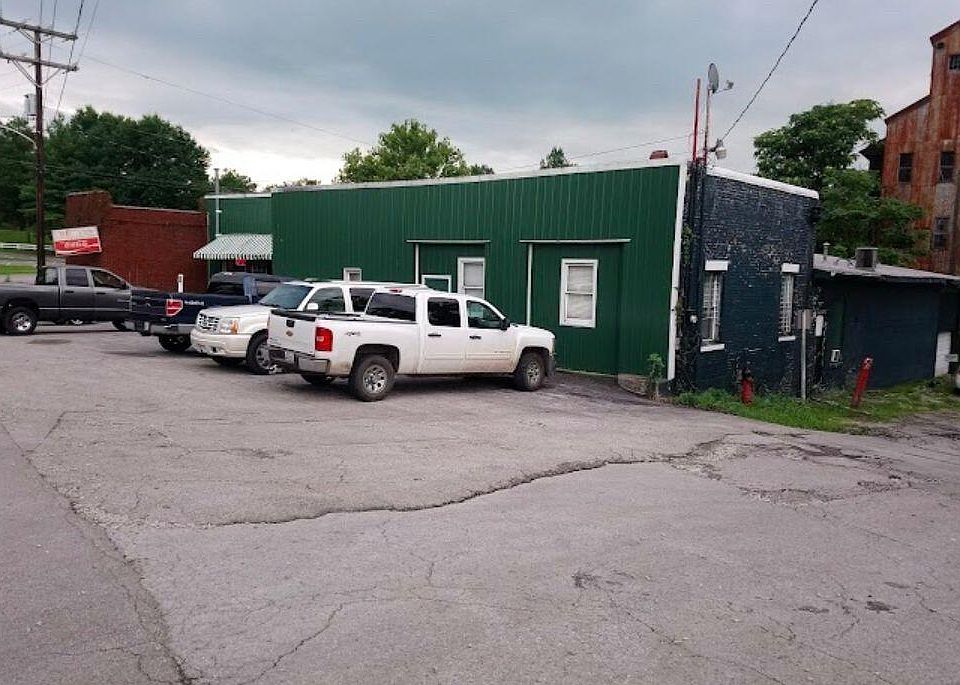 1st image of 6 & 8 E Main St