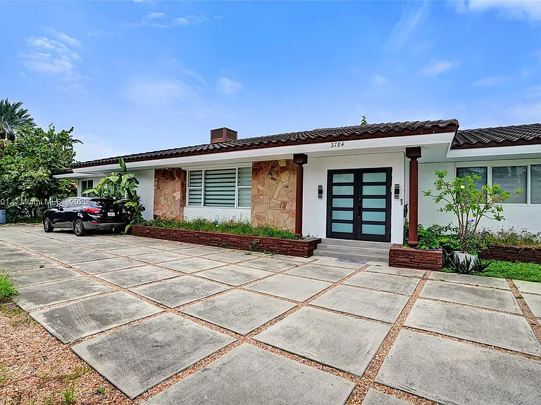 3784 Sheridan Ave — Photo 32