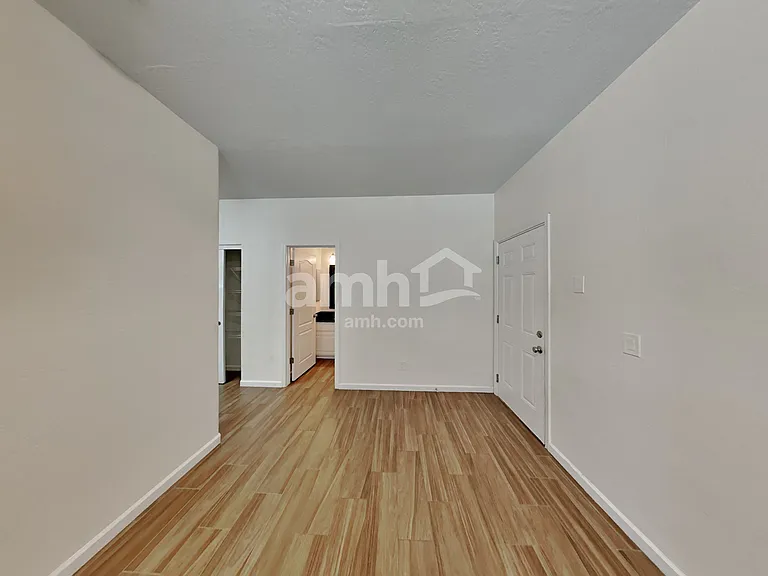10123 E Isleta Ave — Photo 6