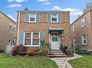 7848 E Prairie Rd, Skokie, IL 60076