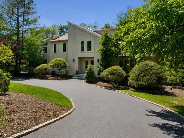 15 Manchester Ct, Morris Twp., NJ 07960