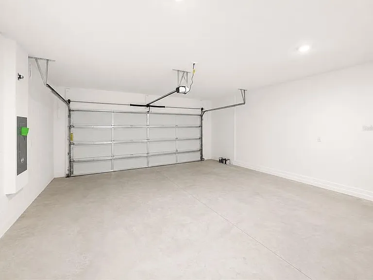3602 Hardman Dr — Photo 24