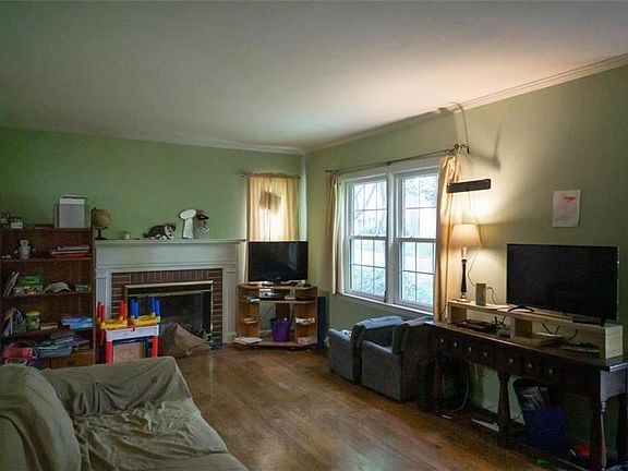 4th image of 8200 Ward Parkway Pl