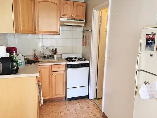 Rented by Joe Gotham LTD | media 9