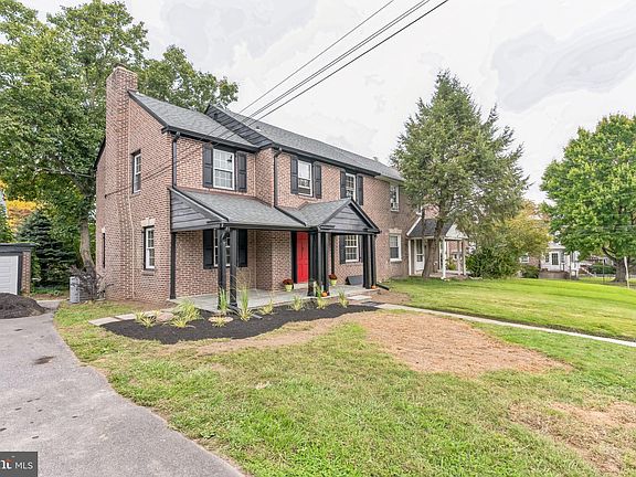 2nd image of 141 W Plumstead Ave