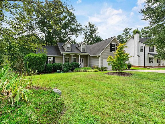 2nd image of 115 Black Creek Ln