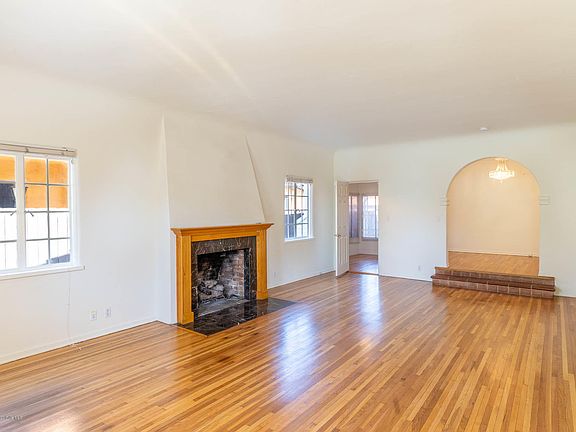 5th image of 590 La Mirada Ave