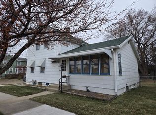 356 W 8th Ave, Oshkosh, WI 54902