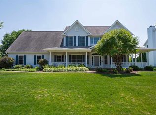 5361 Century Heights Ave, Bettendorf, IA 52722