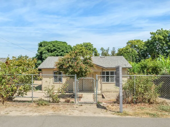 9180 Walker Court, Reedley, CA 93654