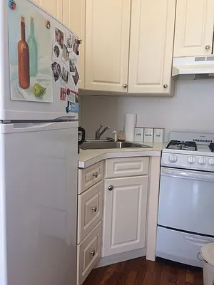 Rented by Metropolitan Realty | media 15