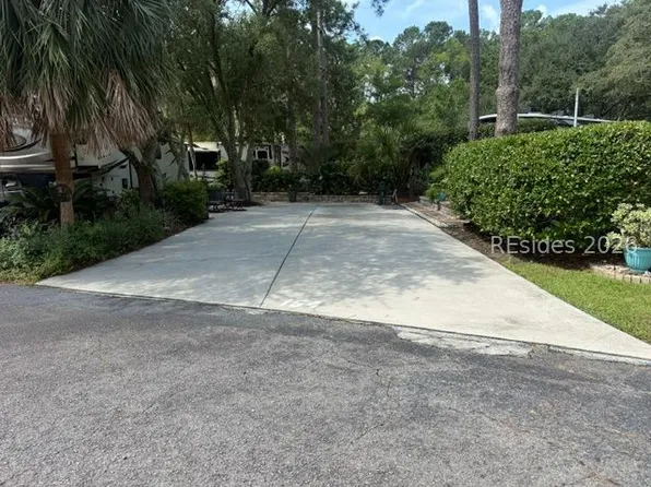 43 Jenkins Rd #154, Hilton Head Island, SC 29926